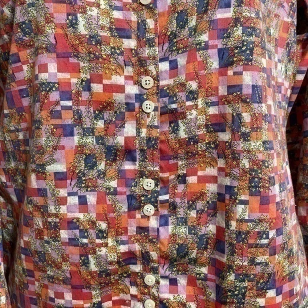 Paperwhite Button Down Blouse!! - image 6